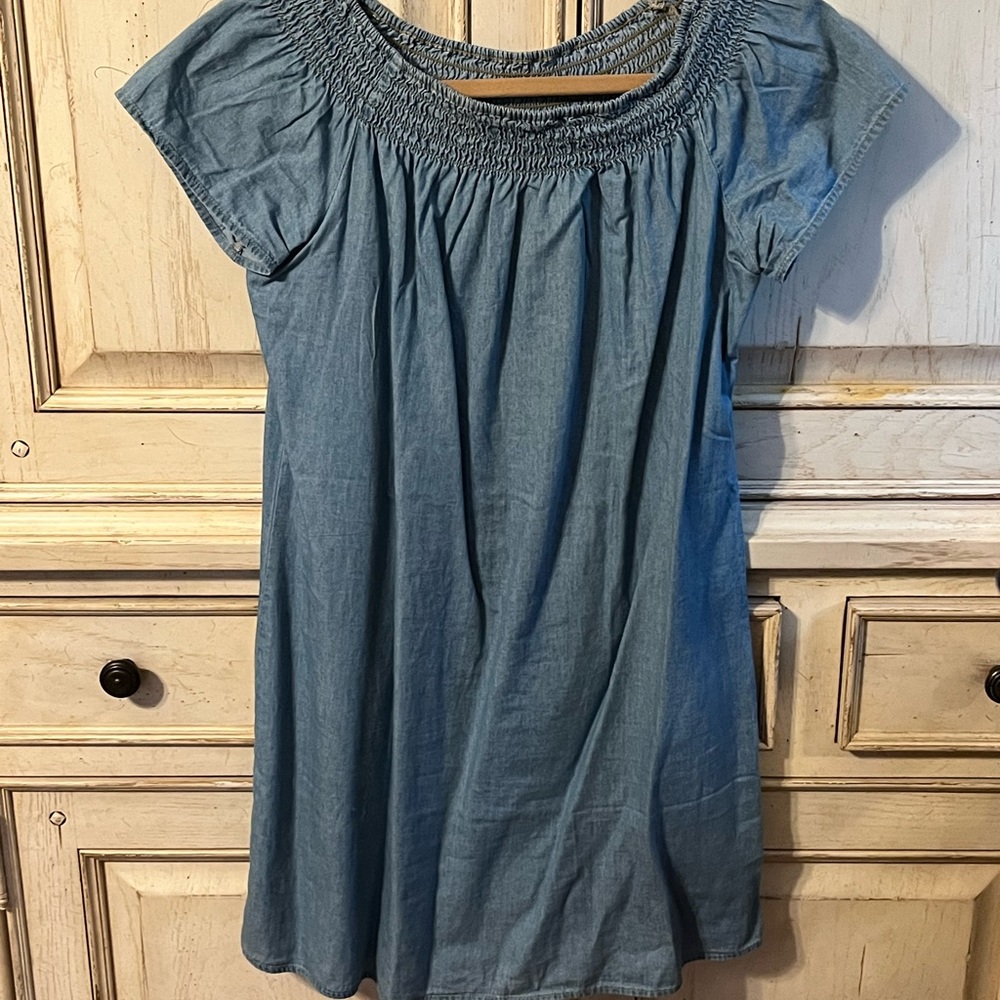 Love Notes Medium Chambray Short Dress. Size M. EUC